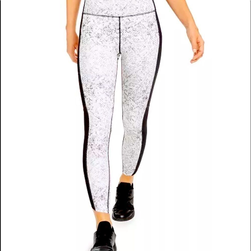 Ideology Athletic pants size large snake print